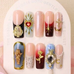 High quality press on nails Elegant Nail Art Set with Gold Accents-Hand made